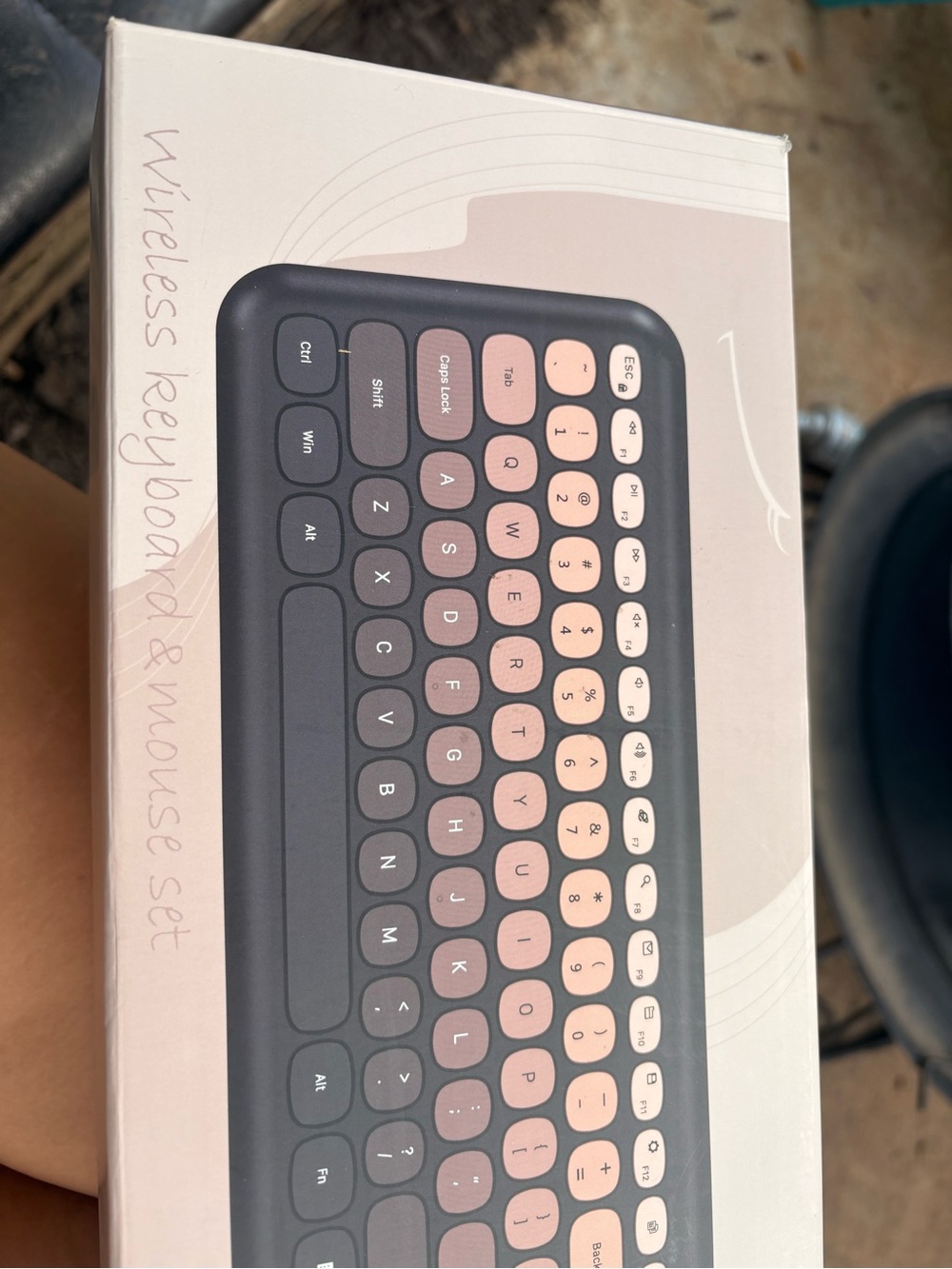 Hot Kiss Wireless Keyboard in Black and Pink 💋 😘